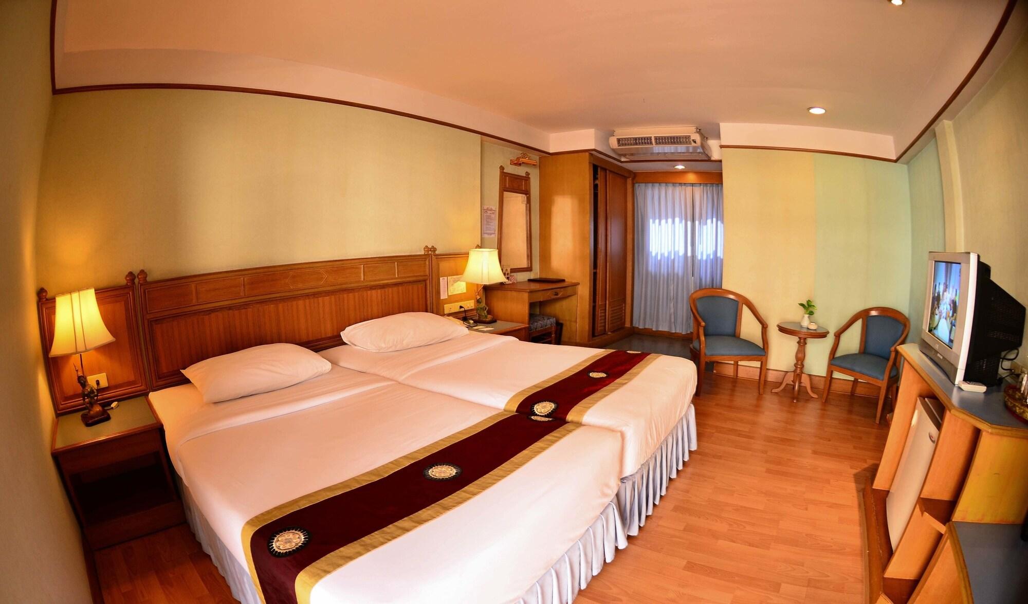 בנגקוק Silom Village Inn מראה חיצוני תמונה