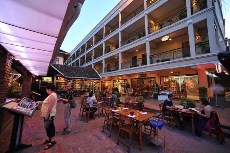 בנגקוק Silom Village Inn מראה חיצוני תמונה