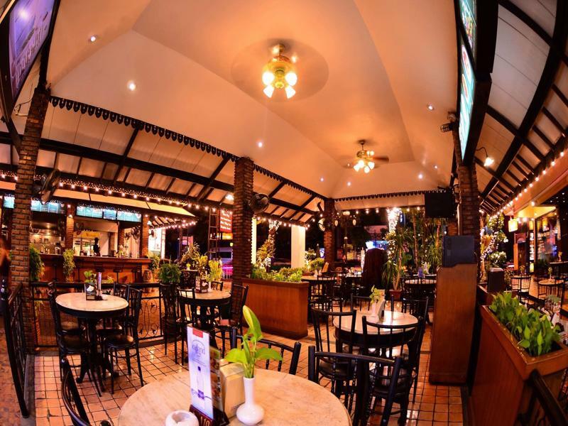 בנגקוק Silom Village Inn מראה חיצוני תמונה